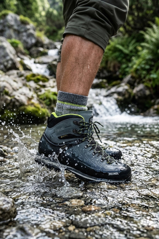 Seitenansicht Litepeak 3.0 GTX Herren (Dunkelgrün/Lemon)